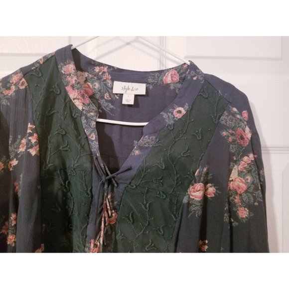 blouse - Picture 2 of 2